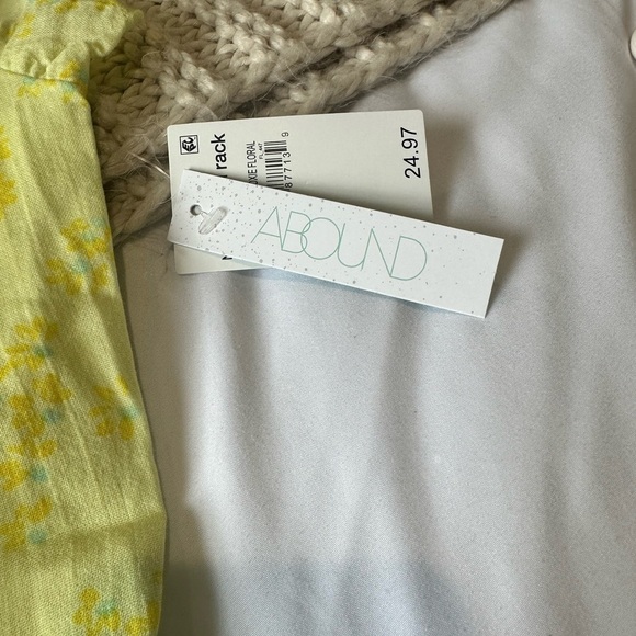 Abound Moxie Green Yellow Floral Top NWT Sz S - Picture 4 of 6